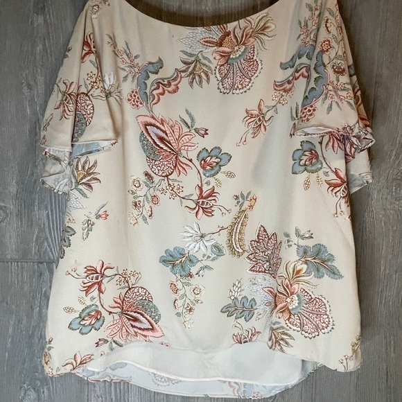 Adrienne Vittadini cold shoulder blouse Size M - Picture 2 of 6